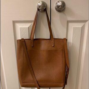 Madewell medium transport tote in English saddle.